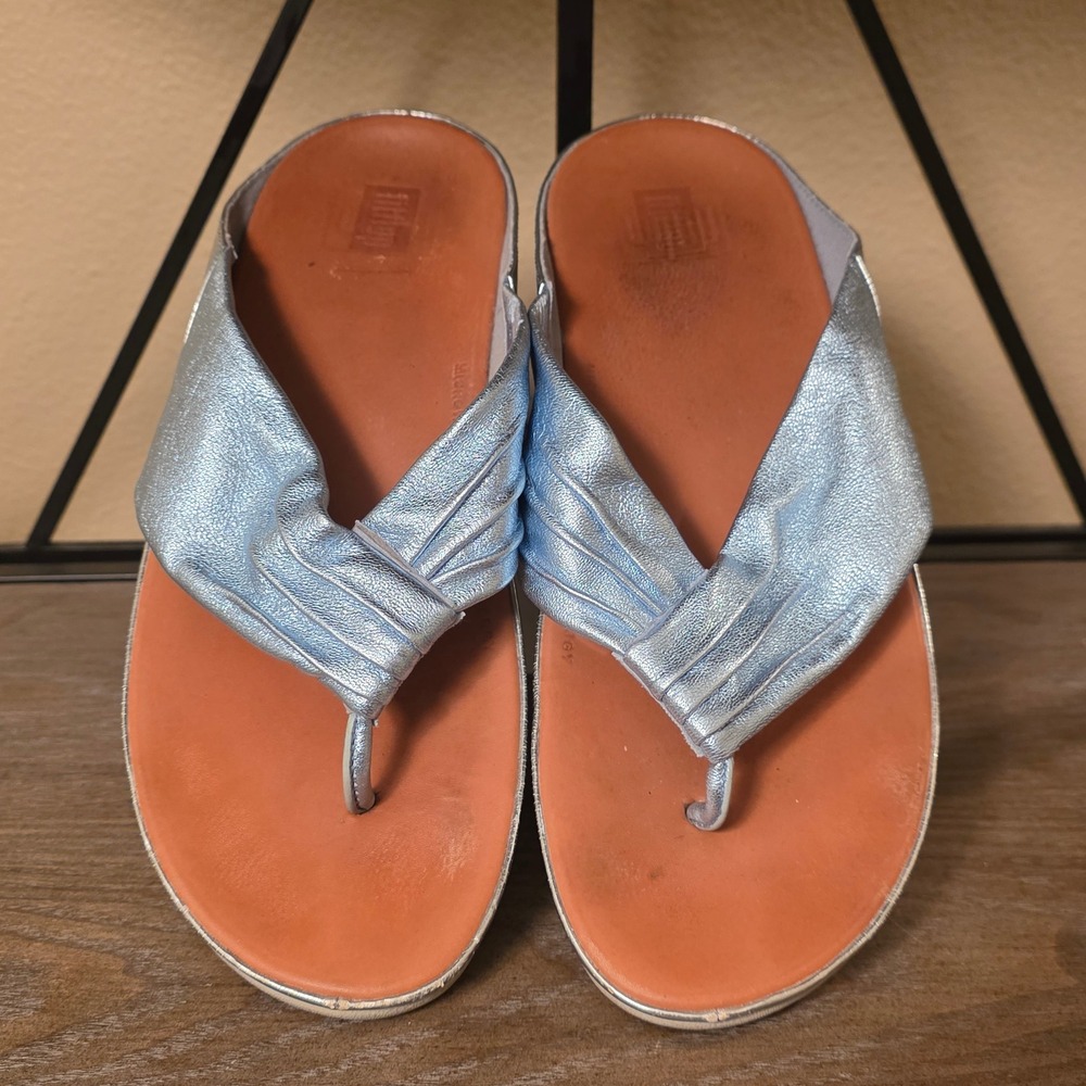 FitFlop Lulu Metallic Silver‎ Leather Wedge Thong Sandals US 9 V16-735